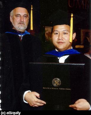 Youyong graduates